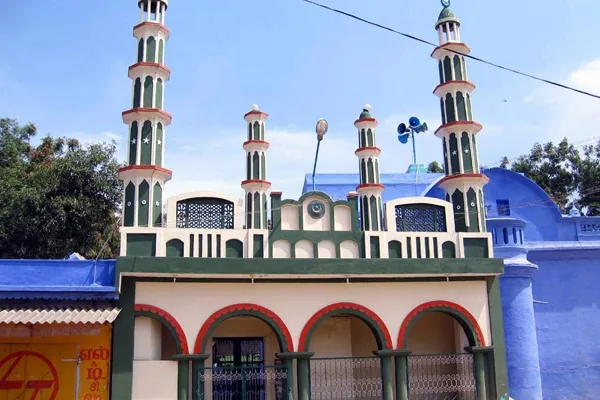 Best Family Hotel in Thiruppullani